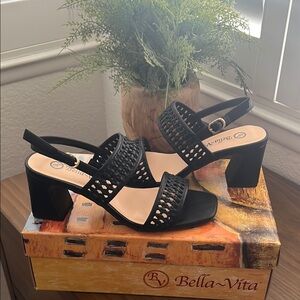 Bella Vita Black Strappy Sandals